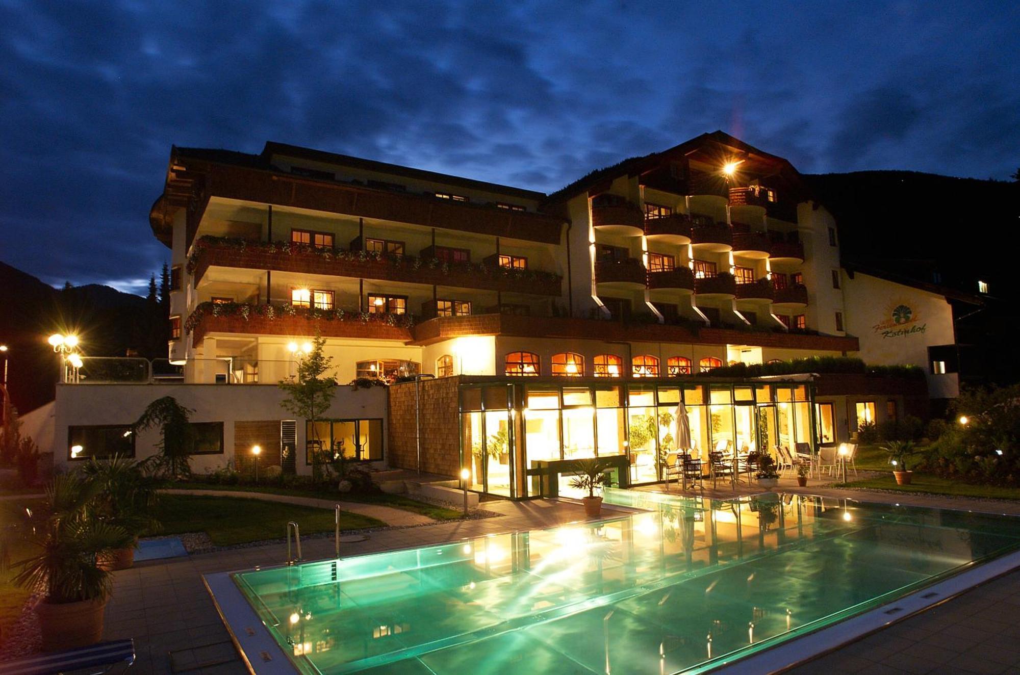 Kolmhof Hotel Бад Клайнкирххайм Екстериор снимка