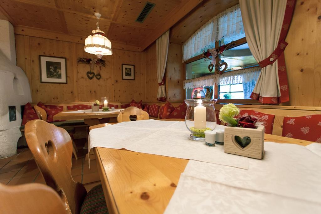 Kolmhof Hotel Бад Клайнкирххайм Екстериор снимка