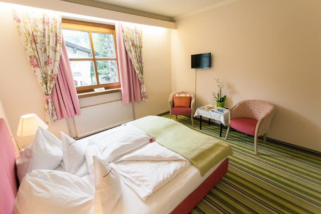 Kolmhof Hotel Бад Клайнкирххайм Стая снимка