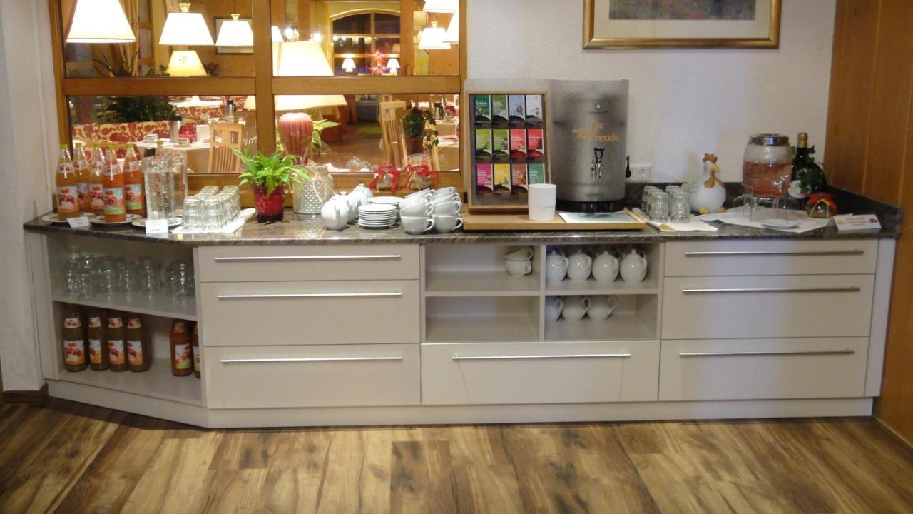 Kolmhof Hotel Бад Клайнкирххайм Екстериор снимка